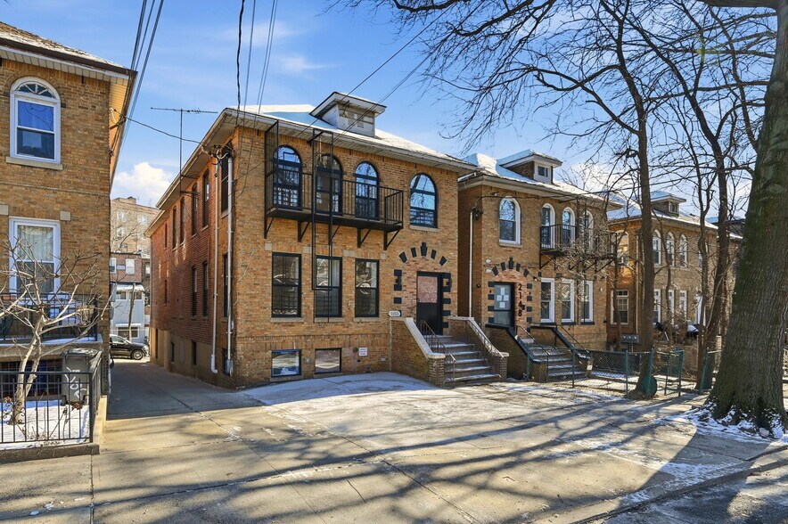 2152 Muliner Ave, Bronx, NY à vendre - Photo du bâtiment - Image 3 de 71