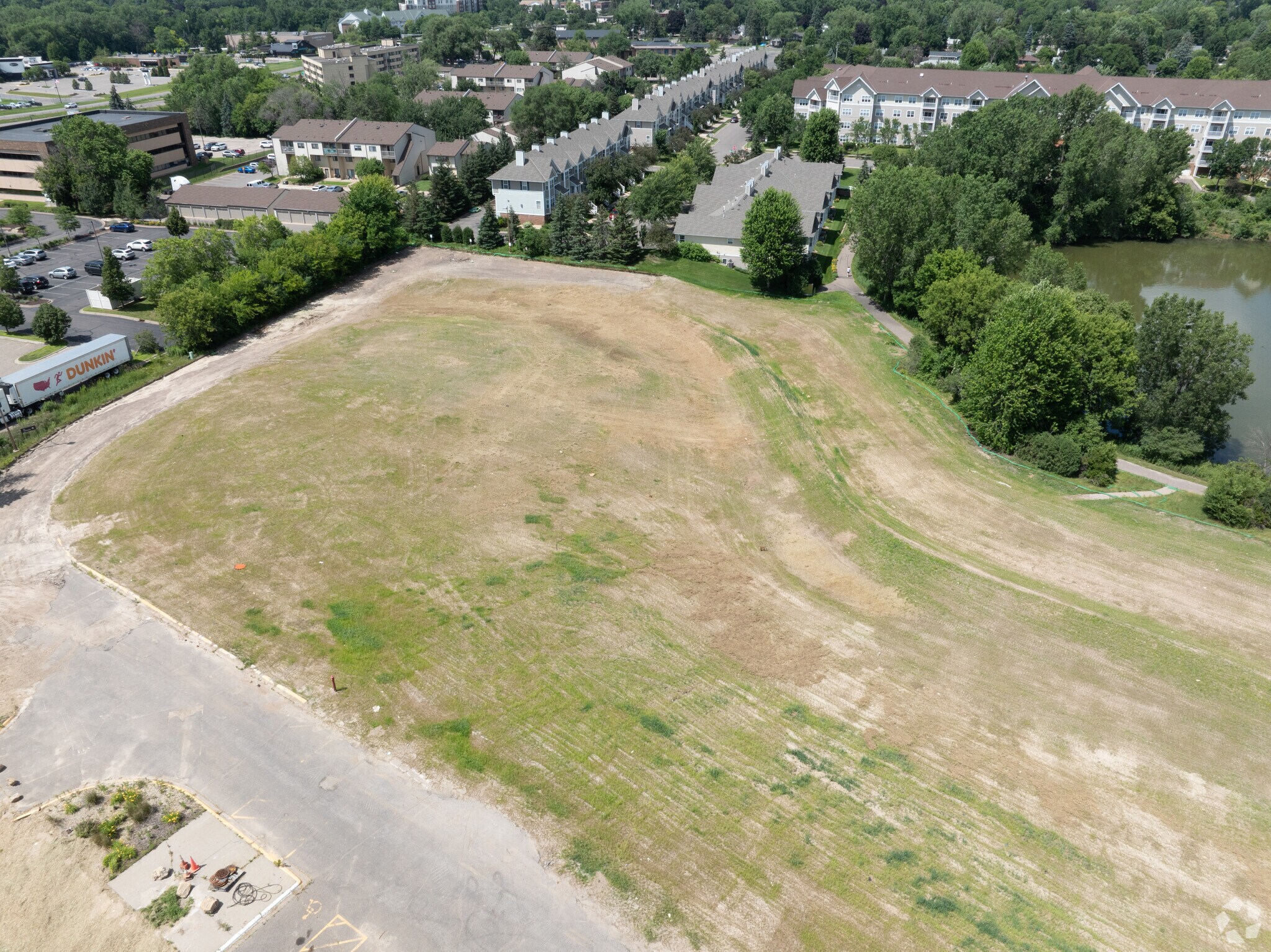 2700 N Snelling Ave, Roseville, MN for sale Primary Photo- Image 1 of 1