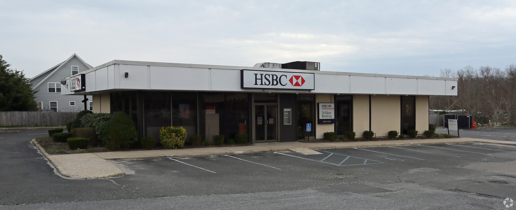 1718 Montauk Hwy, Mastic, NY à louer Photo principale- Image 1 de 10