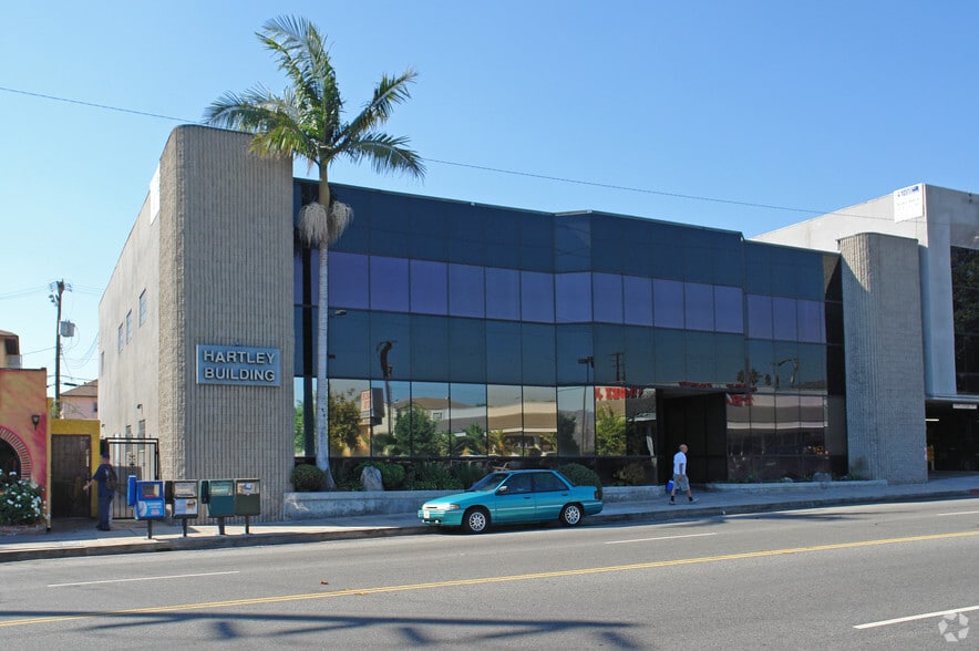 209 E Alameda Ave, Burbank, CA for lease - Building Photo - Image 3 of 5