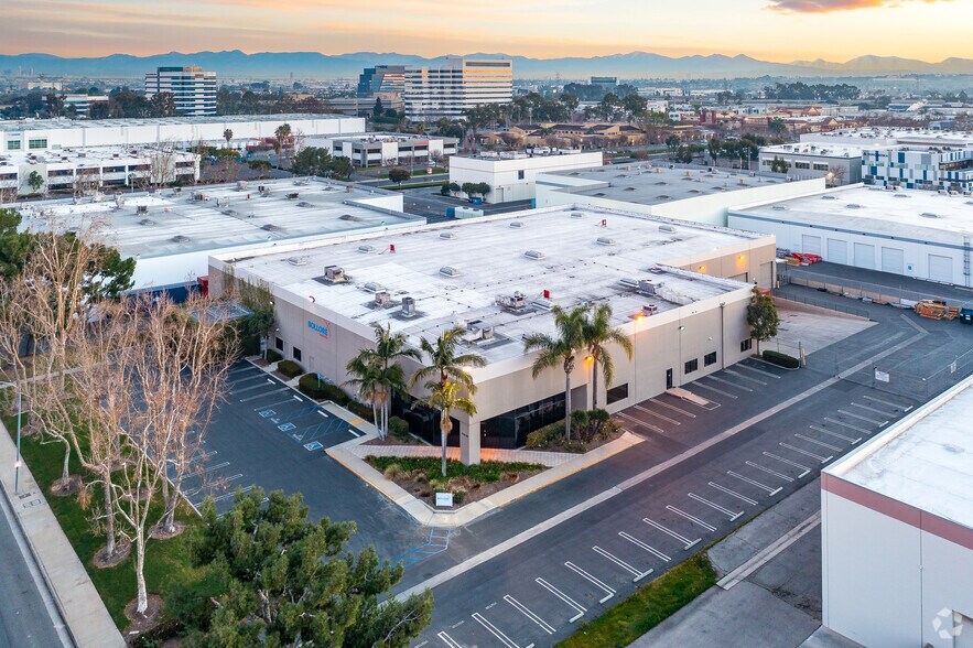 19630 Pacific Gateway Dr, Torrance, CA à louer - Photo du bâtiment - Image 3 de 4