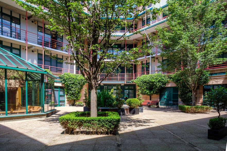535 Kings Rd, Londres à louer - Photo du bâtiment - Image 3 de 12