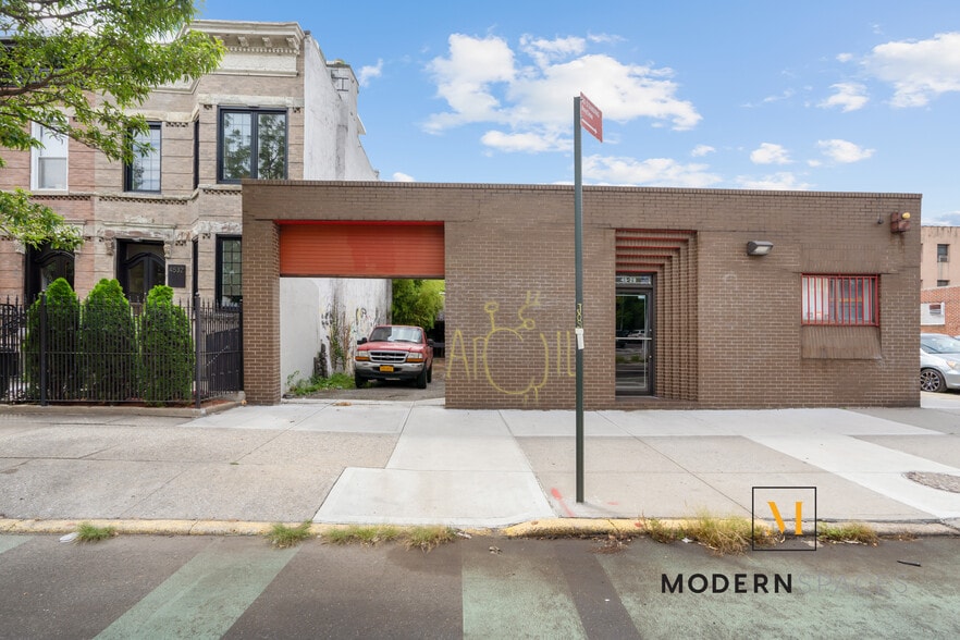 4530 11th St, Long Island City, NY for lease - Building Photo - Image 2 of 16