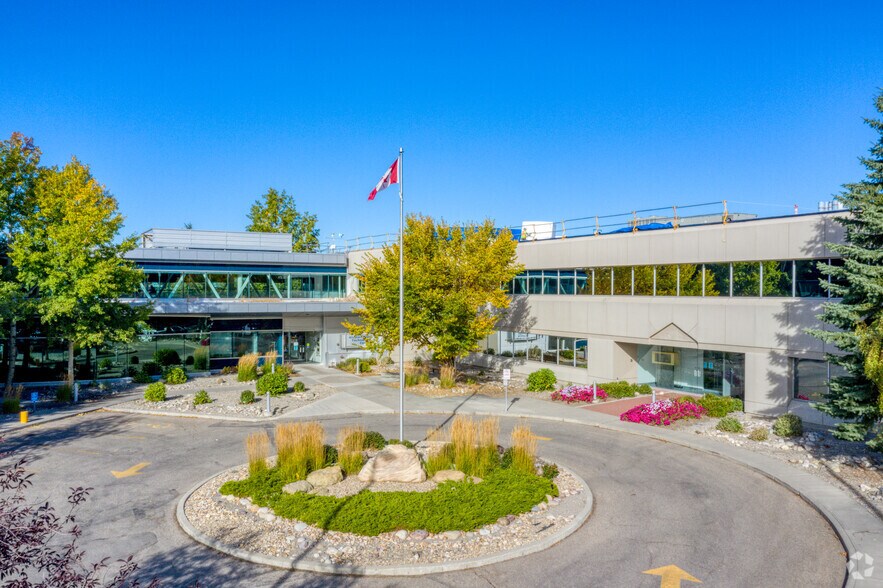 3553 31st St NW, Calgary, AB for lease - Primary Photo - Image 1 of 5