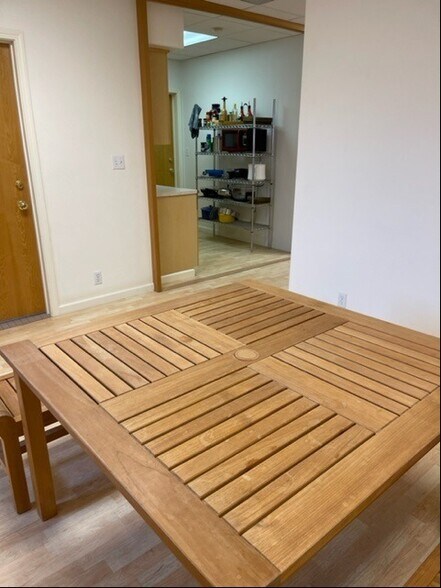 13748 Center St, Carmel Valley, CA à louer - Photo intérieure - Image 3 de 61