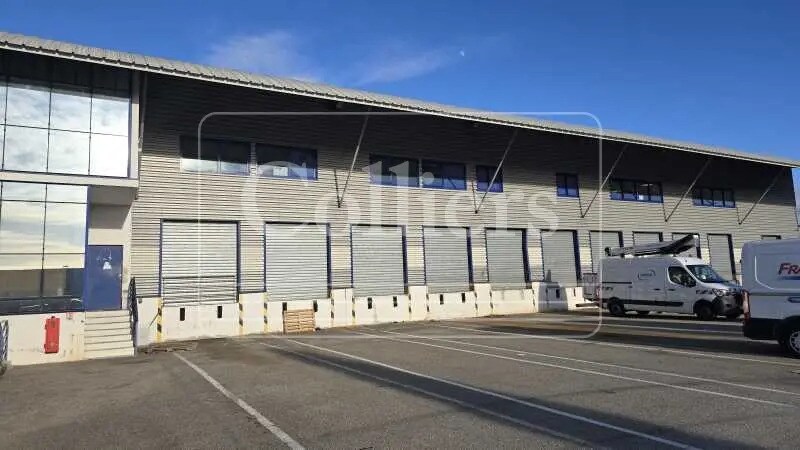 Flex dans Aix-en-Provence à louer - Photo du bâtiment - Image 1 de 5