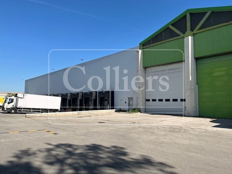 325 Rue Mayor De Montricher, Aix-en-Provence for lease - Building Photo - Image 2 of 11