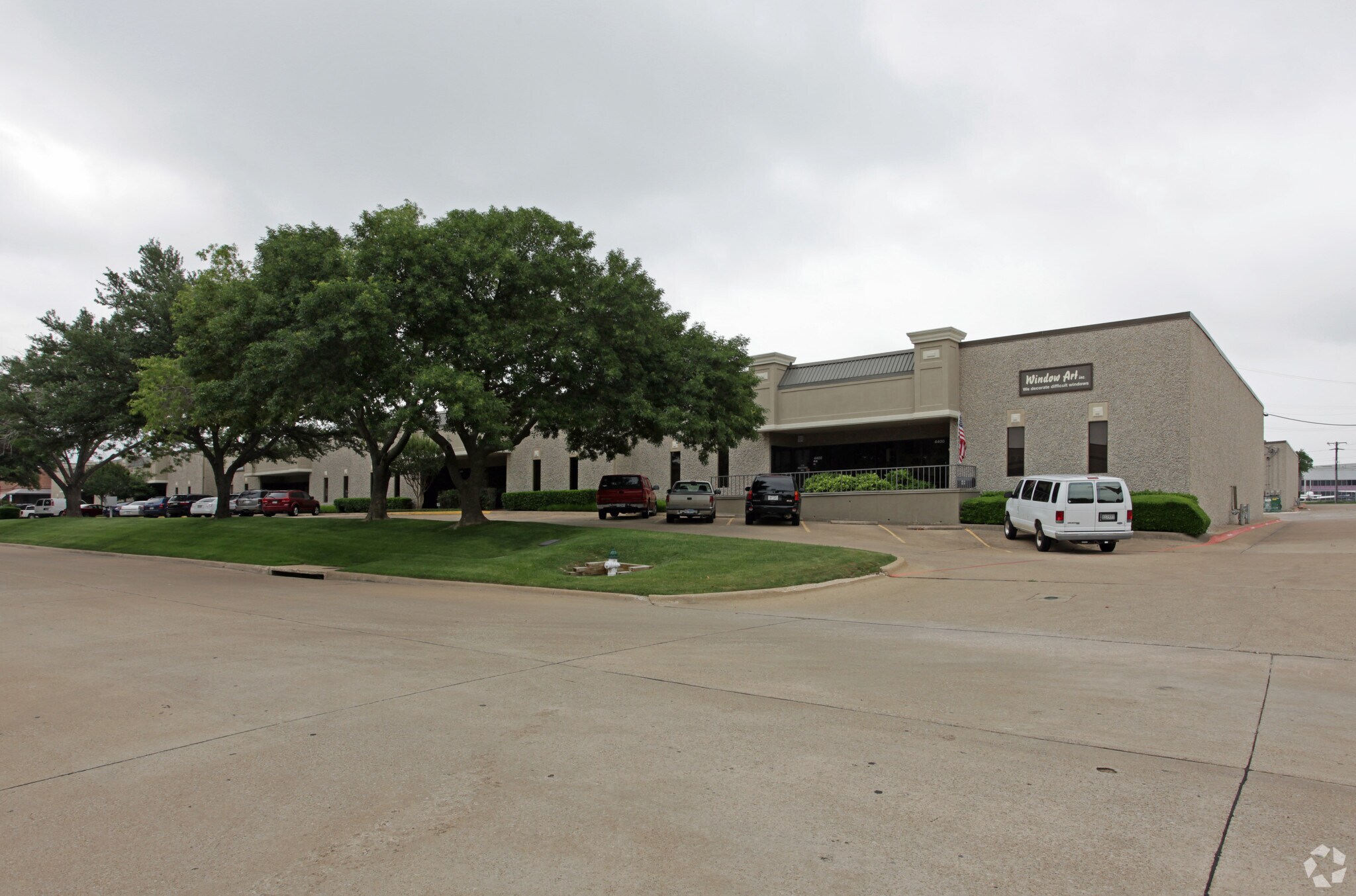 4400-4418 Sunbelt Dr, Addison, TX for lease Primary Photo- Image 1 of 5