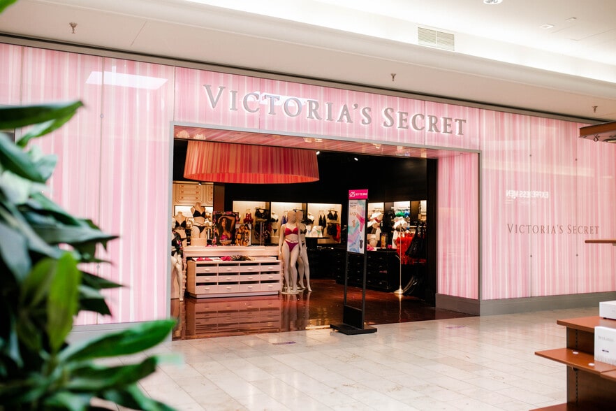 6650 S Westnedge Ave, Portage, MI for lease - Interior Photo - Image 3 of 8