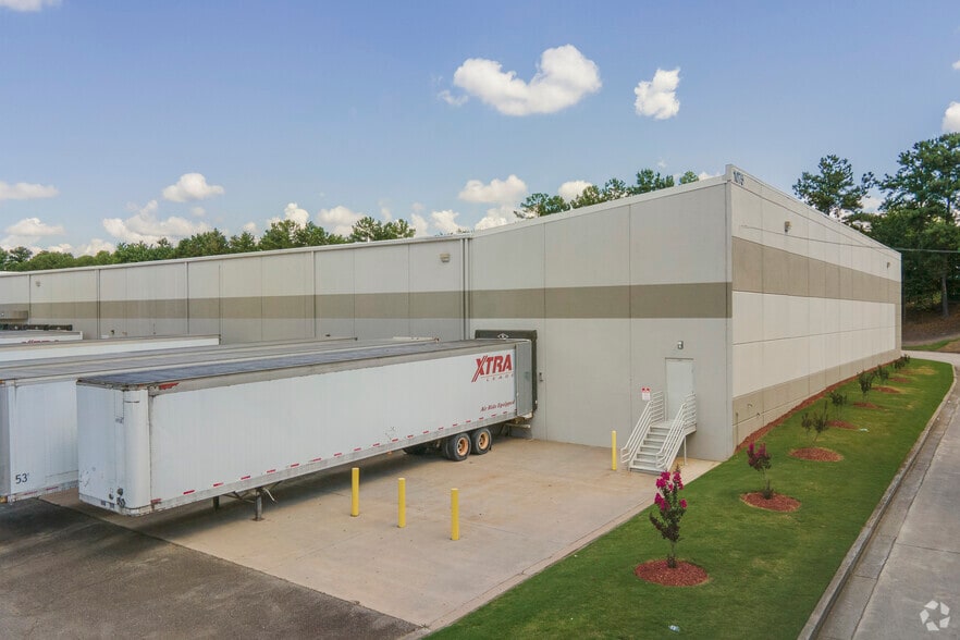 1075 Northfield Ct, Roswell, GA for lease - Building Photo - Image 2 of 4