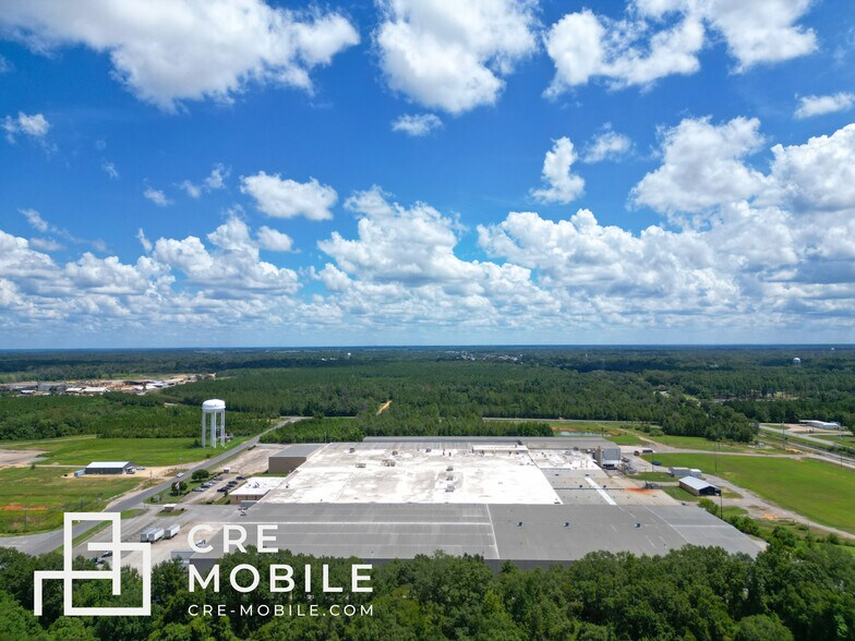 209 Carpet Dr, Atmore, AL à vendre - Photo du bâtiment - Image 3 de 15