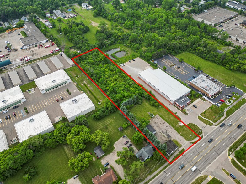 2137 Opdyke Rd, Auburn Hills, MI à vendre - Aérien - Image 2 de 14
