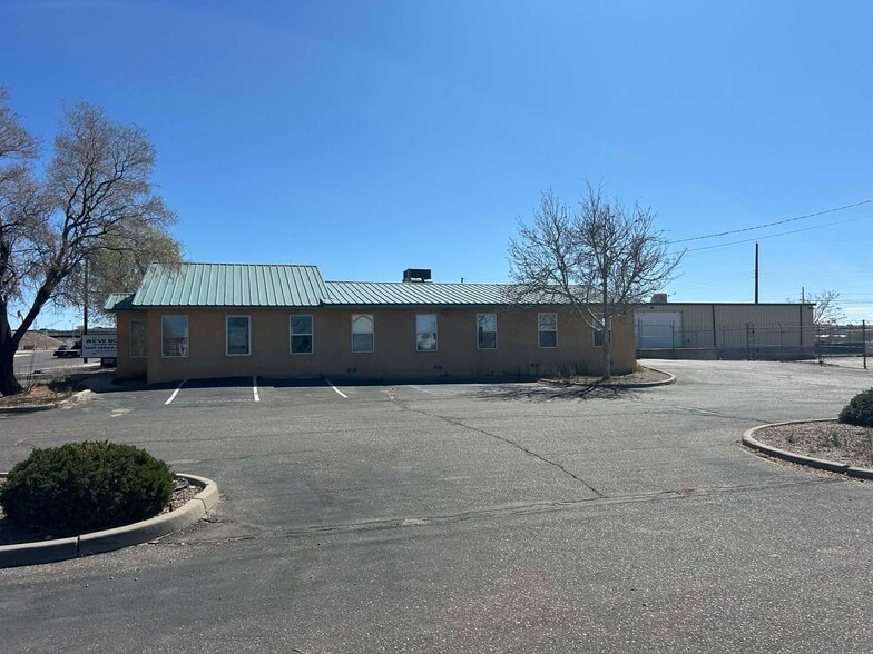808 Gibson Blvd SE, Albuquerque, NM à vendre - Photo du bâtiment - Image 3 de 7