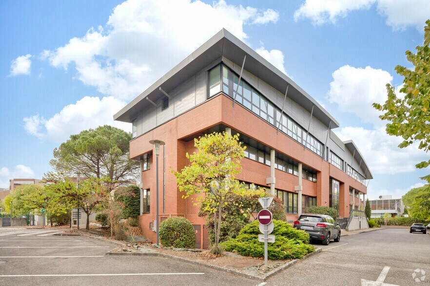 3 Rue Dieudonné Costes, Blagnac for lease - Building Photo - Image 2 of 45