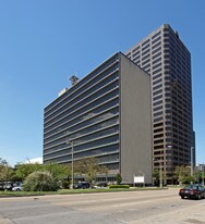 701 Loyola Tower - Entrepôt