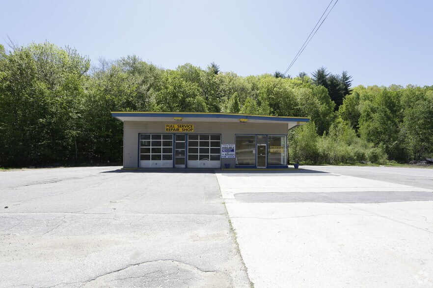 1467 Lake Shore Rd, Gilford, NH à vendre - Photo du bâtiment - Image 2 de 4