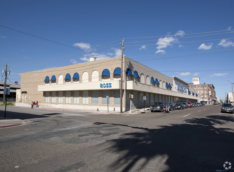 315 E 12th St, Brownsville, TX à louer - Photo du bâtiment - Image 2 de 8