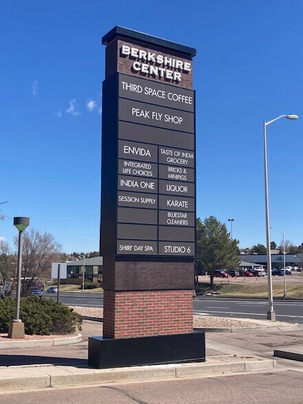 5620 N Academy Blvd, Colorado Springs, CO for lease - Building Photo - Image 3 of 4