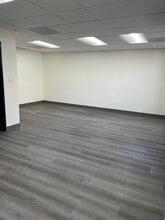 3529 Old Conejo Rd, Newbury Park, CA à louer Photo intérieure- Image 2 de 3