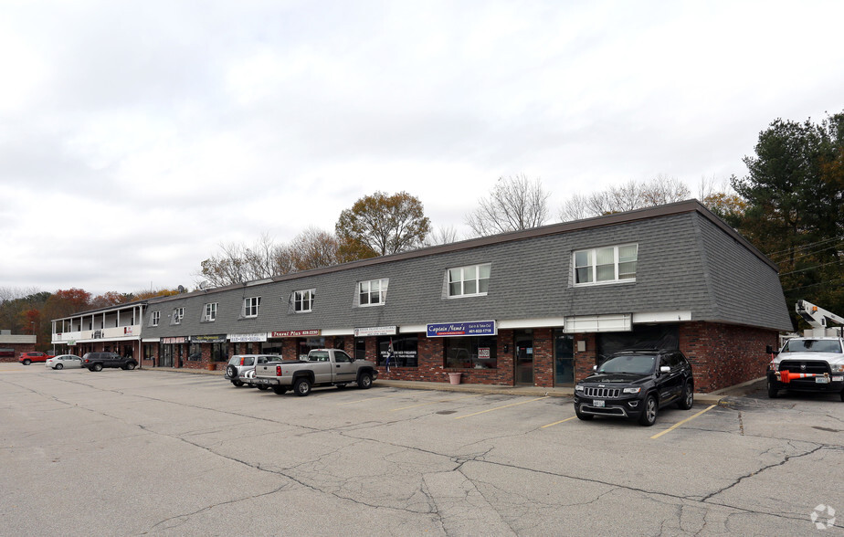 15 Sandy Bottom Rd, Coventry, RI for sale - Primary Photo - Image 1 of 1