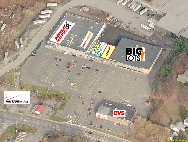 330 Rtes 212 & 32, Saugerties, NY à louer - Photo du bâtiment - Image 3 de 4