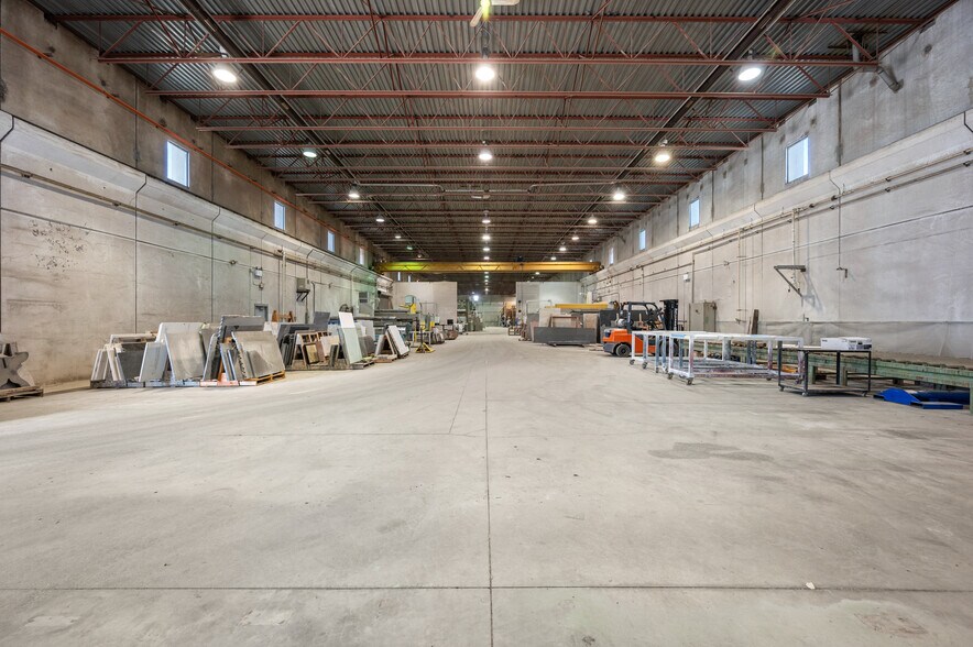 19135 94th Ave, Surrey, BC à louer - Photo du bâtiment - Image 3 de 9