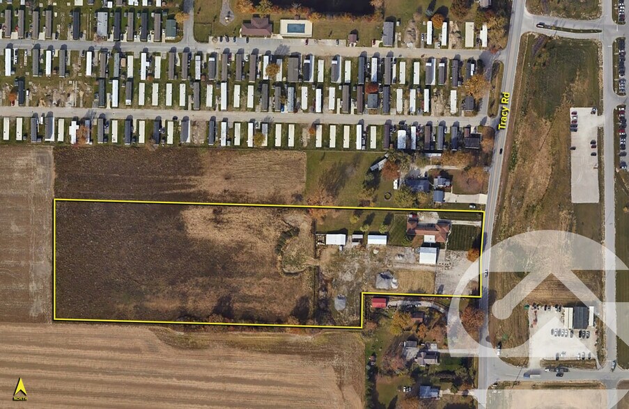 28017 Tracy Rd, Walbridge, OH à vendre - Photo du bâtiment - Image 1 de 2