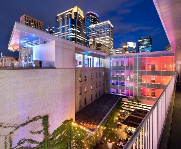 901 Hennepin Ave, Minneapolis, MN à louer - Photo du bâtiment - Image 3 de 15
