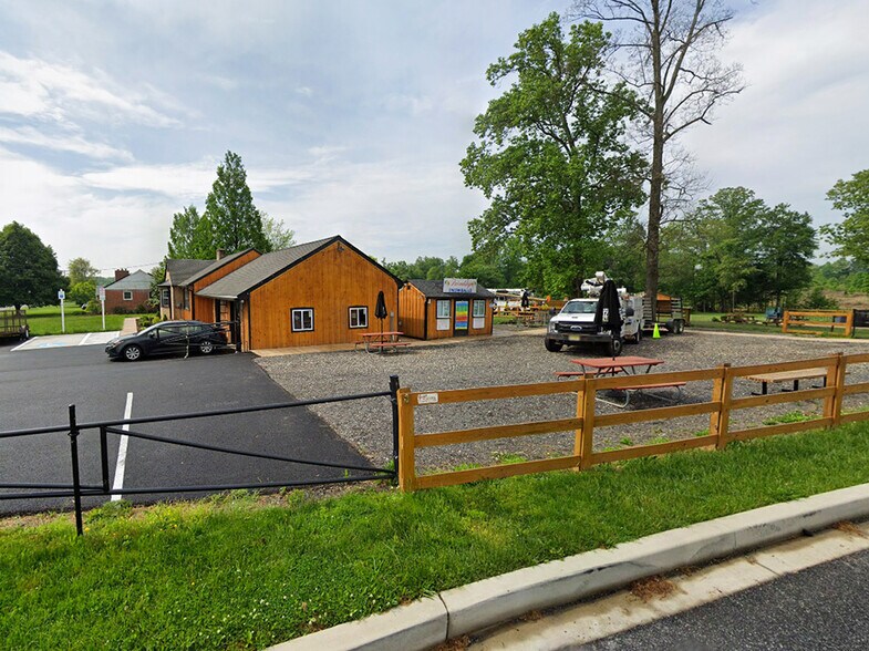 3520 Woodsdale Rd, Abingdon, MD à louer - Photo du bâtiment - Image 3 de 4