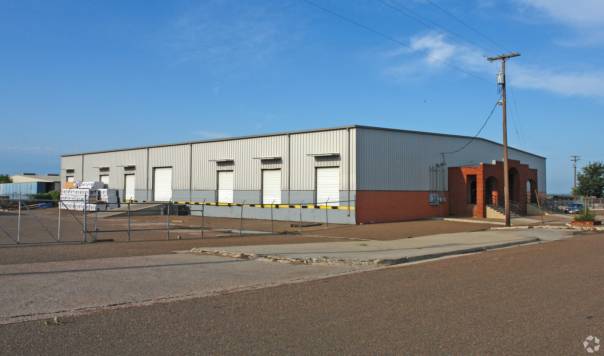 509 Interamerica Blvd, Laredo, TX à louer Photo principale- Image 1 de 3