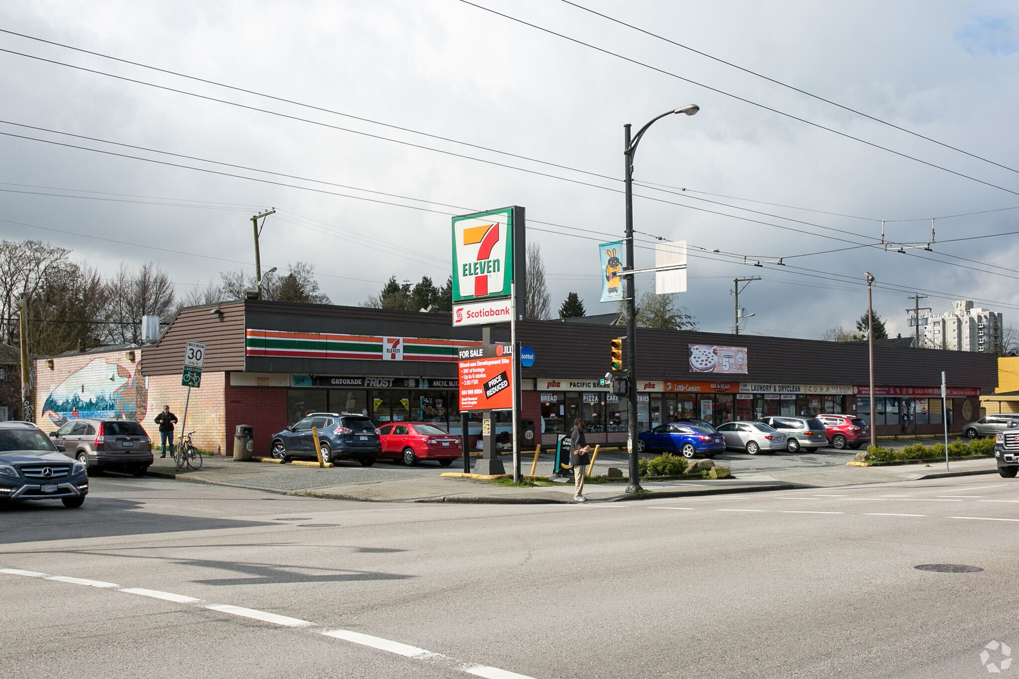 2060-2092 E Hastings St, Vancouver, BC for sale Primary Photo- Image 1 of 1