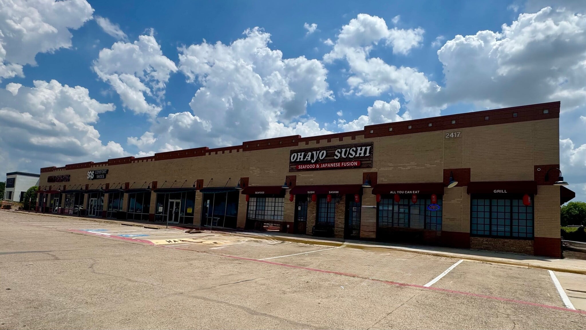 2417 S Stemmons Fwy, Lewisville, TX for lease Building Photo- Image 1 of 2