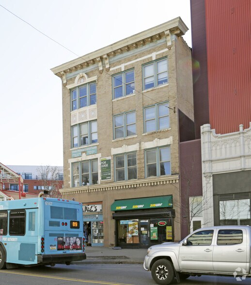 6022-6024 Penn Ave, Pittsburgh, PA à louer - Photo du bâtiment - Image 3 de 11