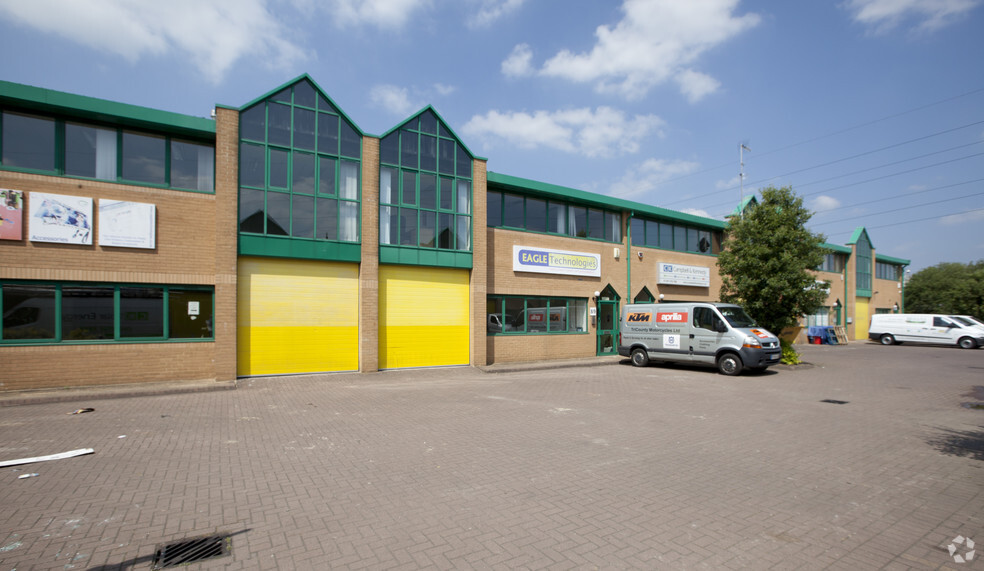 Kiln Ln, Bracknell for lease - Primary Photo - Image 1 of 4