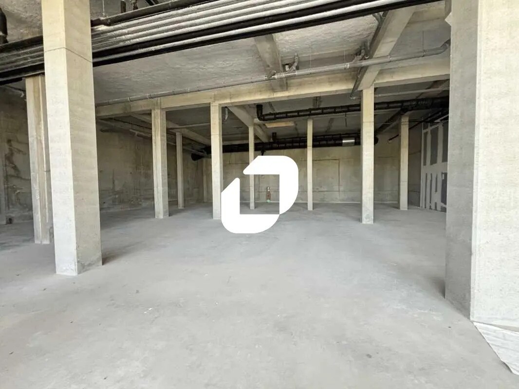 Flex in Bordeaux for sale Interior Photo- Image 1 of 12