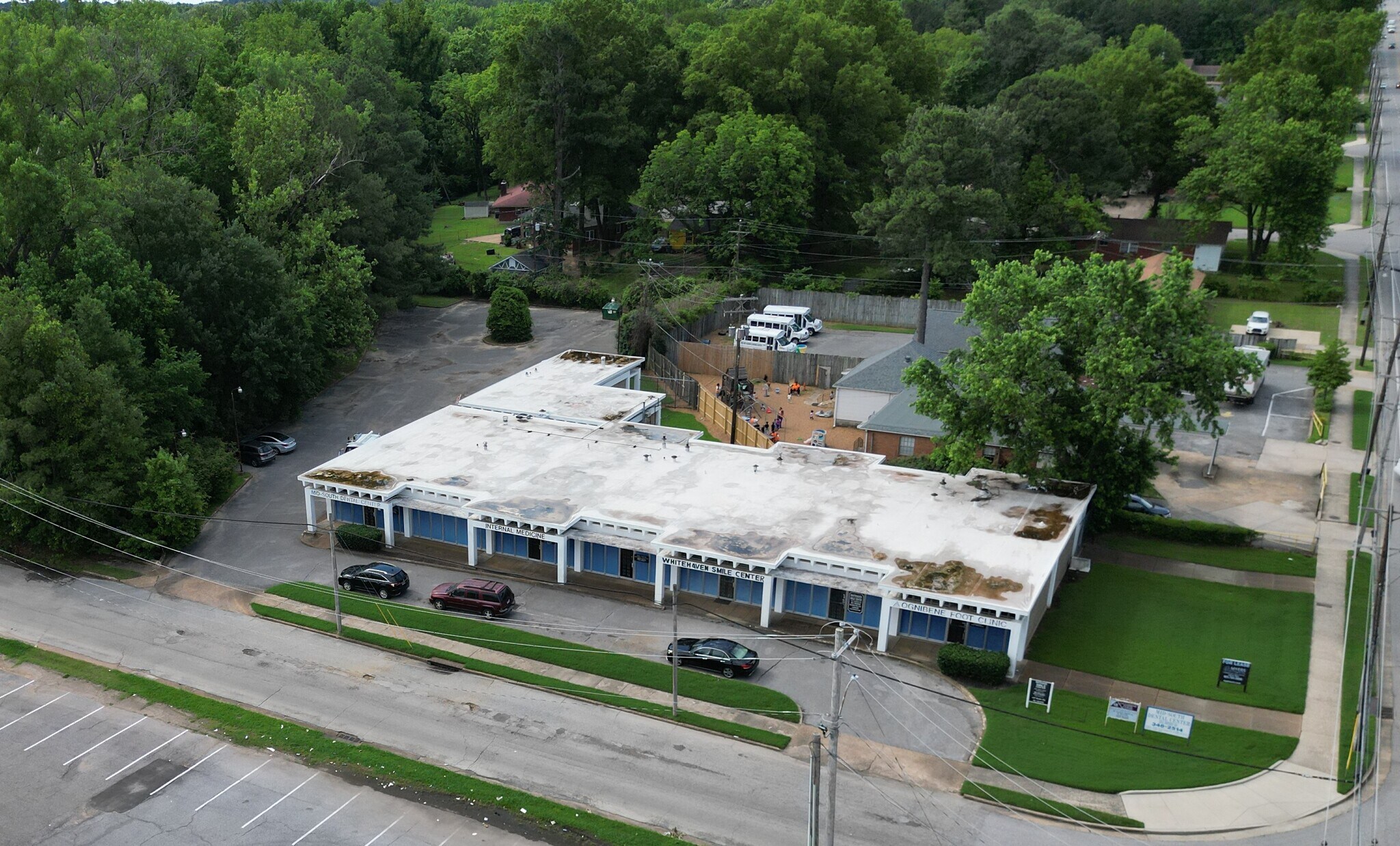 1695-1717 Bender Rd, Memphis, TN à louer Photo du bâtiment- Image 1 de 3