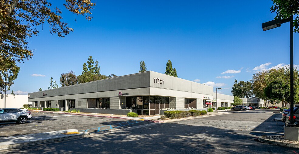 11721-11741 Telegraph Rd portefeuille de 3 propriétés à vendre sur LoopNet.ca - Photo du bâtiment - Image 1 de 9