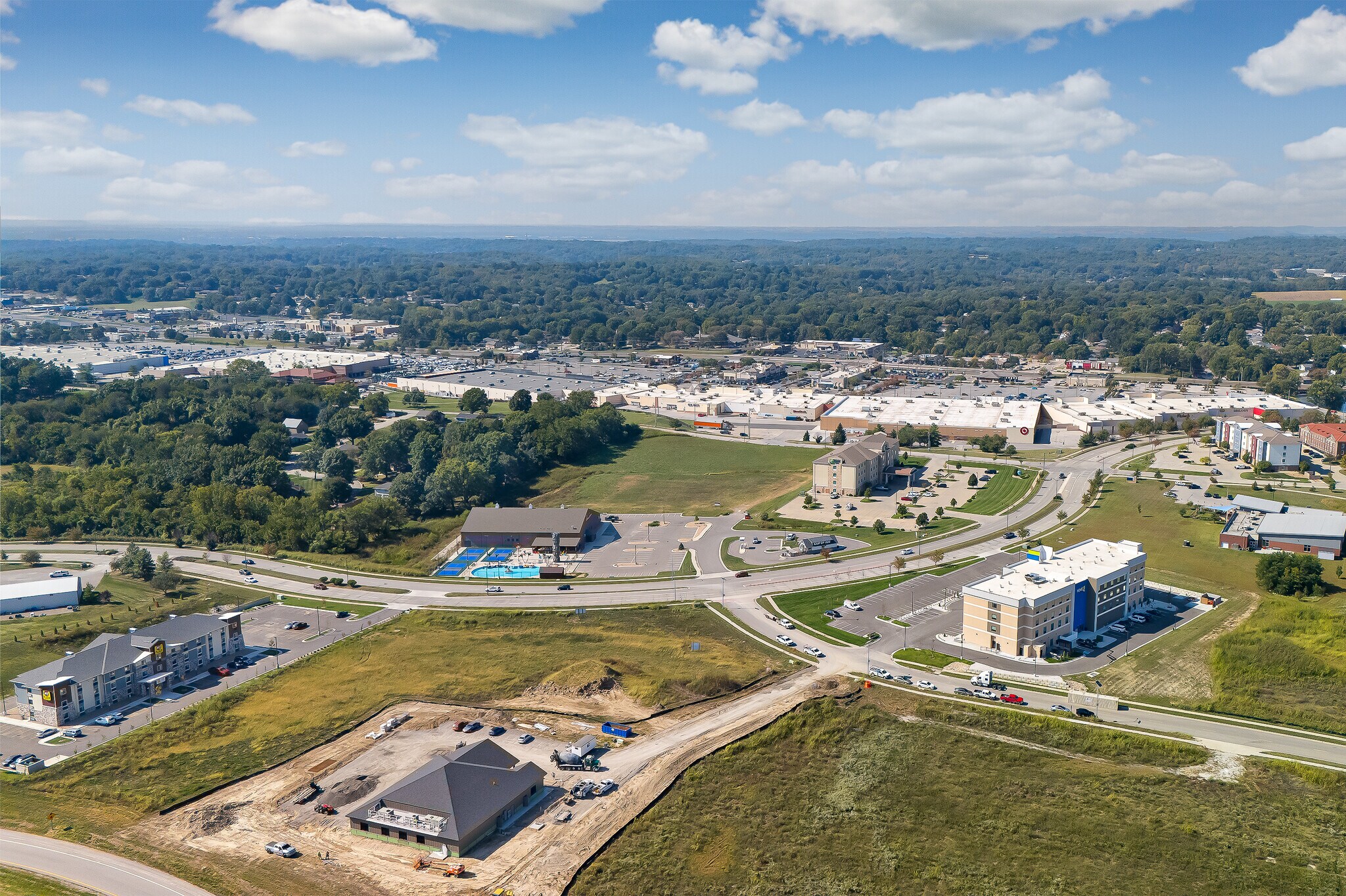 3620 Village Dr, Saint Joseph, MO à vendre Photo du bâtiment- Image 1 de 5