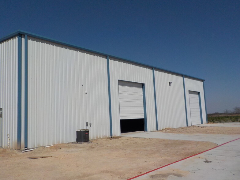 5151 Logan's Run, Harlingen, TX for lease - Building Photo - Image 2 of 75