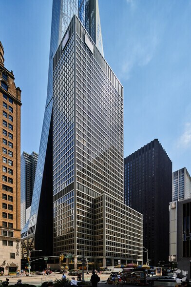 1330 Avenue of the Americas, New York, NY à louer - Photo du bâtiment - Image 3 de 14