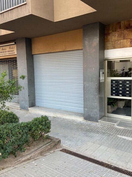 Carrer de Josep Umbert, 132, Granollers, Barcelona à vendre - Photo du bâtiment - Image 3 de 4