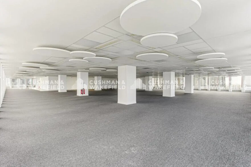 Office in Puteaux for sale - Interior Photo - Image 3 of 11