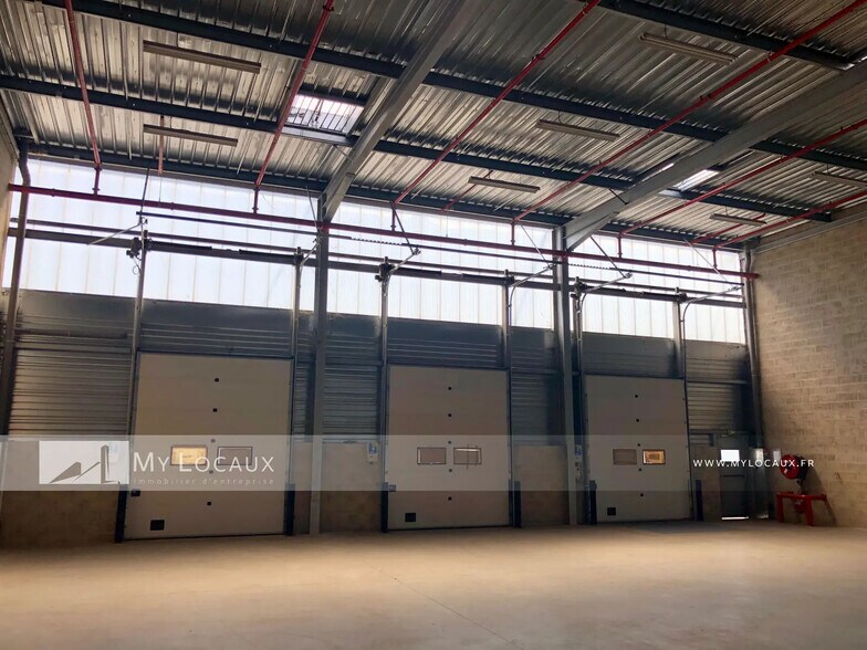 Route Principale Du Port, Gennevilliers à louer - Photo du bâtiment - Image 2 de 10