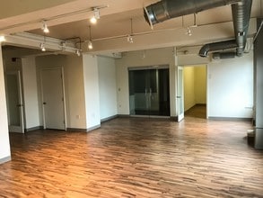 815 E Superior Ave, Cleveland, OH for lease Interior Photo- Image 2 of 17