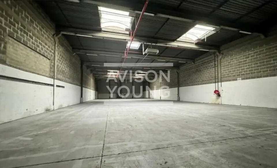 Flex in Herblay-sur-Seine for lease - Interior Photo - Image 3 of 4