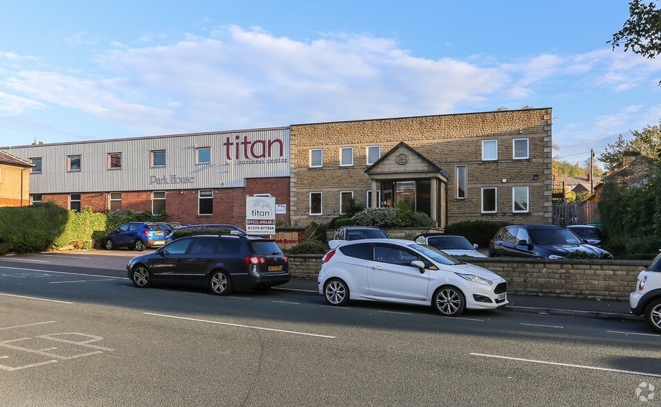 Bradford Rd, Batley à louer - Photo du bâtiment - Image 2 de 7