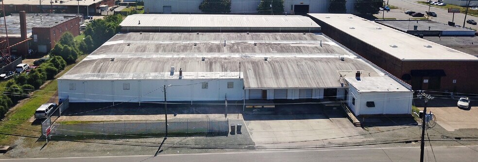 1024 Gatewood Ave, Greensboro, NC à vendre - Photo du bâtiment - Image 2 de 19