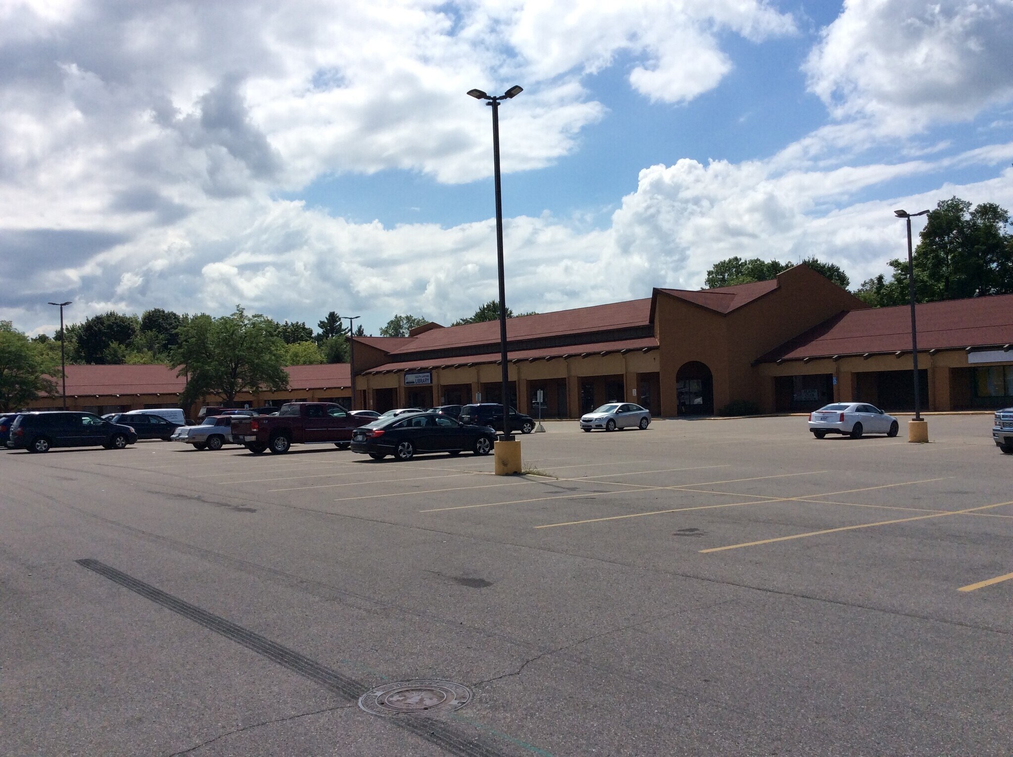 3500 S Cedar St, Lansing, MI for lease Primary Photo- Image 1 of 6