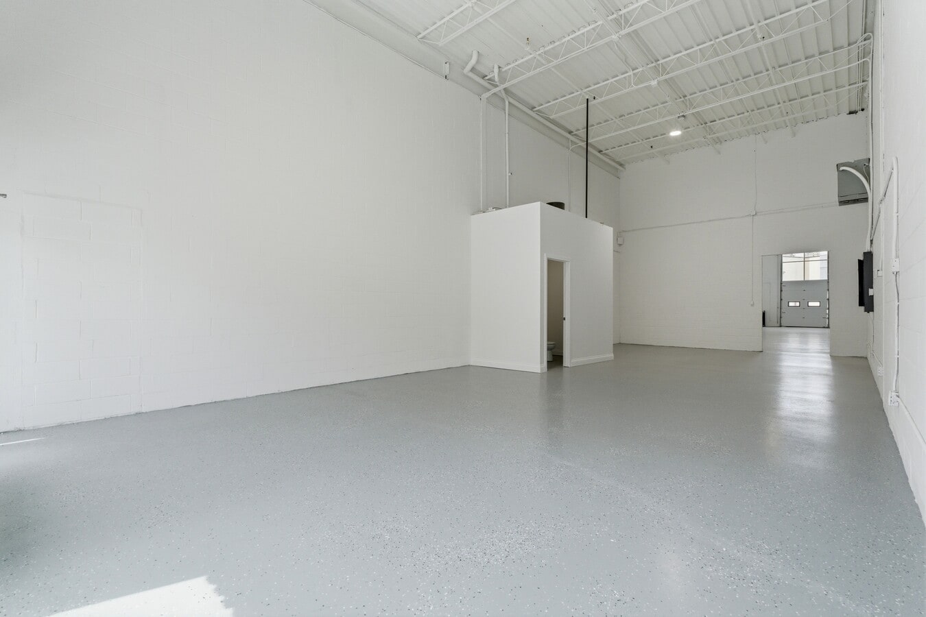 397 Humberline Dr, Toronto, ON M9W 5X3 - Unit 6 - - Interior Photo - Image 2 of 14