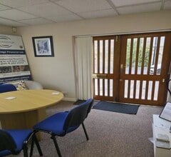 Clyde St, Bingley for lease Interior Photo- Image 1 of 3